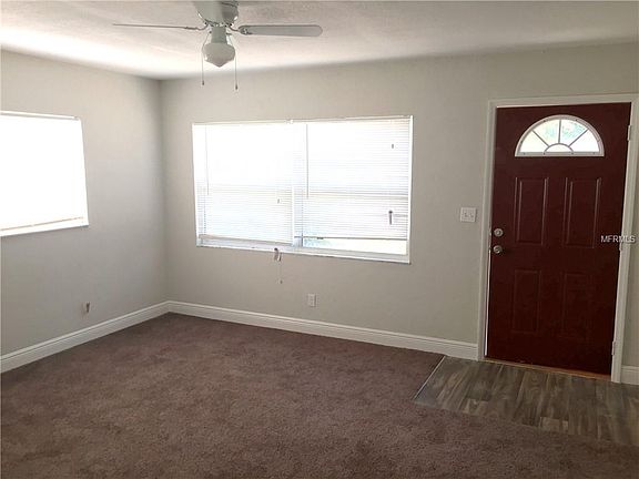 4th image of 845 52nd Ave S