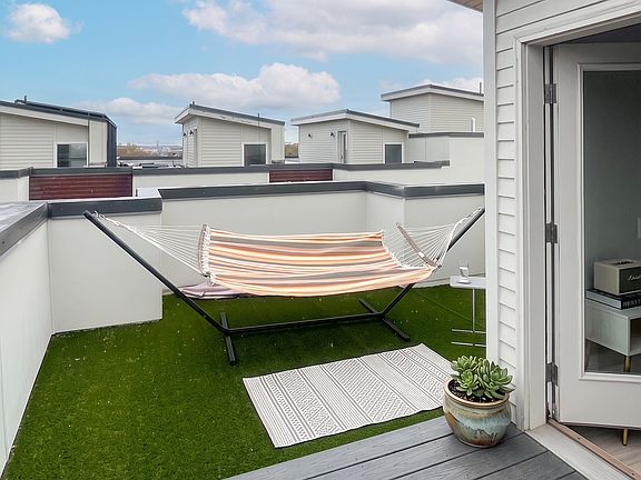Rooftop deck with artificial grass