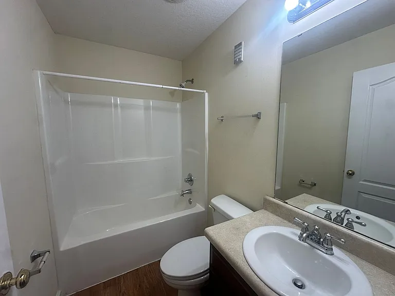 5320 Whisperwood Ct — Photo 12