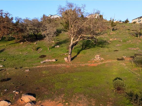 3rd image of 3639 Crown Hill Drive