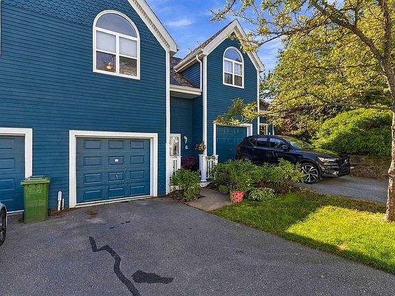 2nd image of 242 Spinnaker Dr