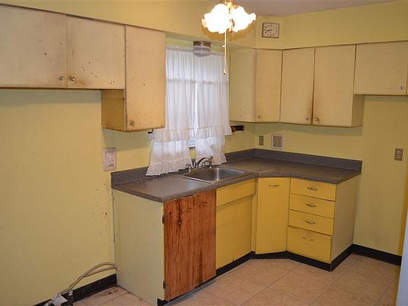 4th image of 6581 Golfway Dr