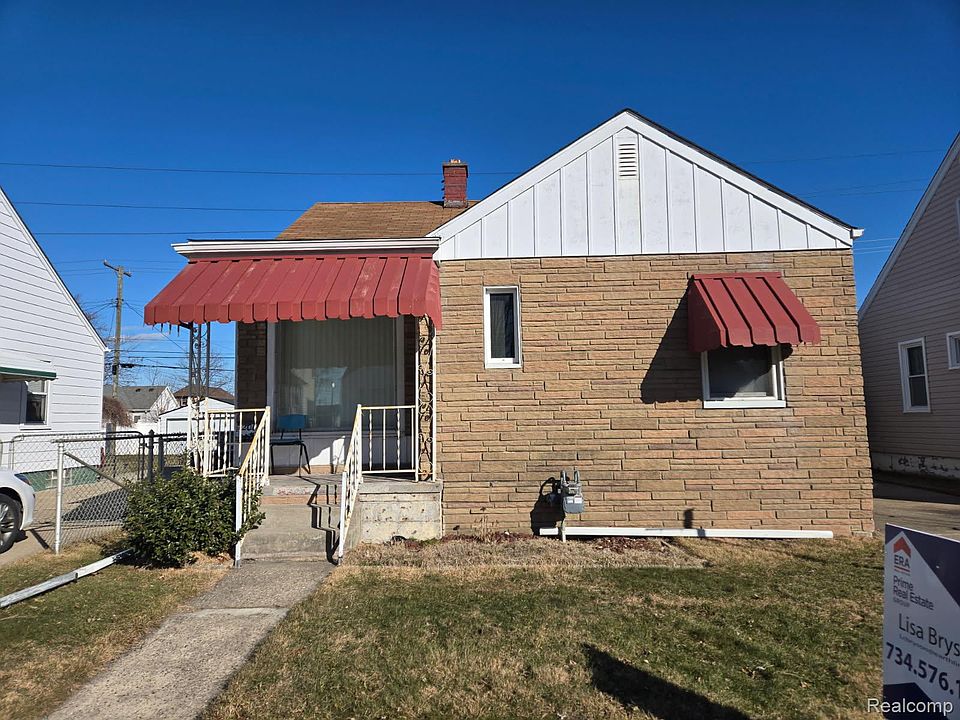 1st image of 2069 11th St