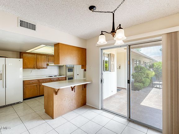 3rd image of 10137 W FORRESTER Drive