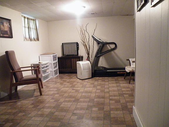 2nd image of 720 Prince St