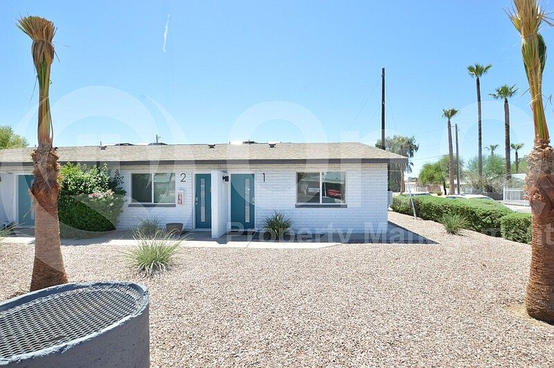 1st image of 3429 E Earll Dr APT 1