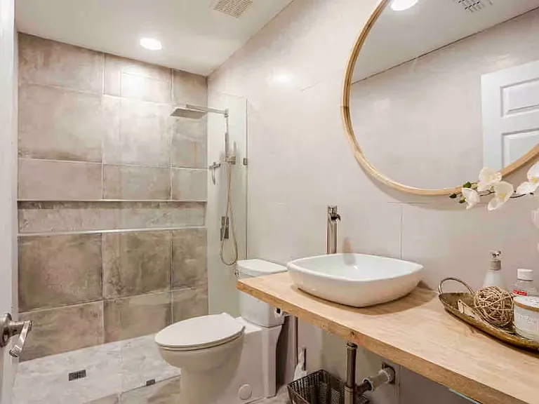Lakeview Village Dr — Photo 5