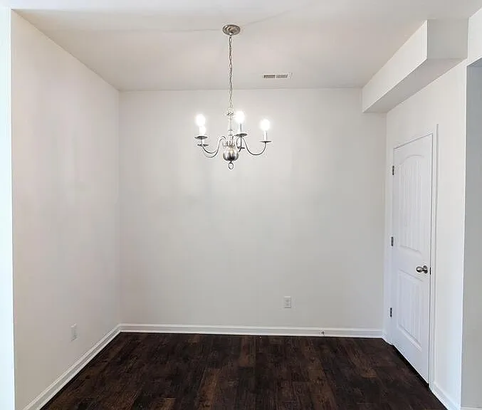 3005 Bluegrove Rd #1 — Photo 5