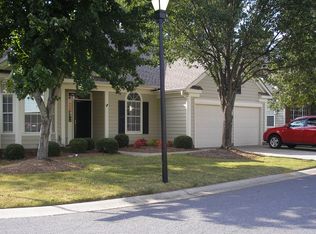 9042 Twilight Hill Ct, Charlotte, NC 28277
