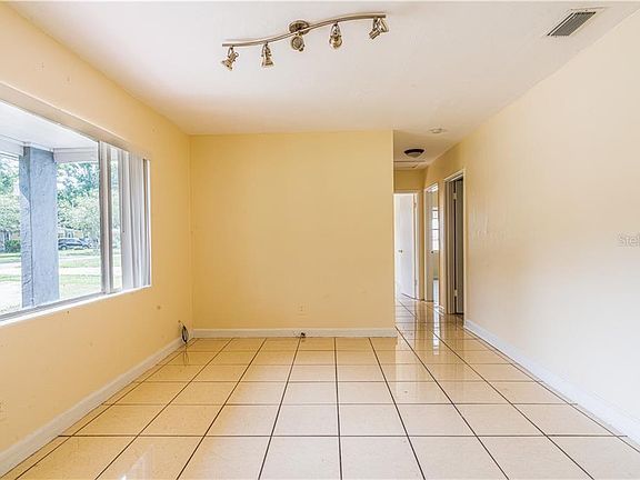 2nd image of 1636 S Lincoln Ave