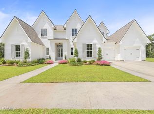 117 Leaning Oak Dr, Lafayette, LA 70508