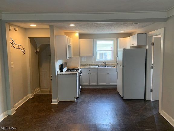 5th image of 639 Moreley Ave