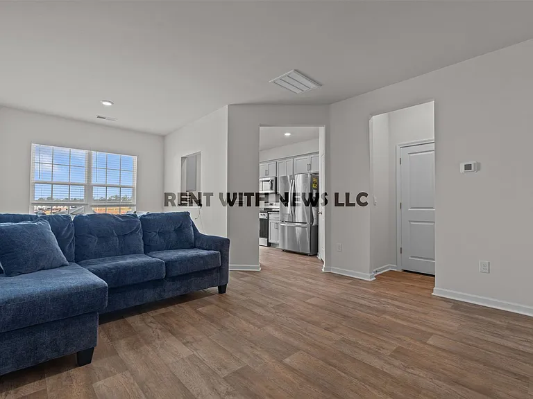 111 Starlight St — Photo 8