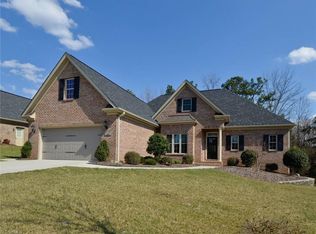 2268 Cambridge Oaks Dr, High Point, NC 27262