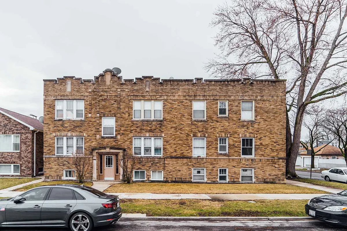 Exterior - 5257 W Nelson Avenue/3017-23 N. Lockwood