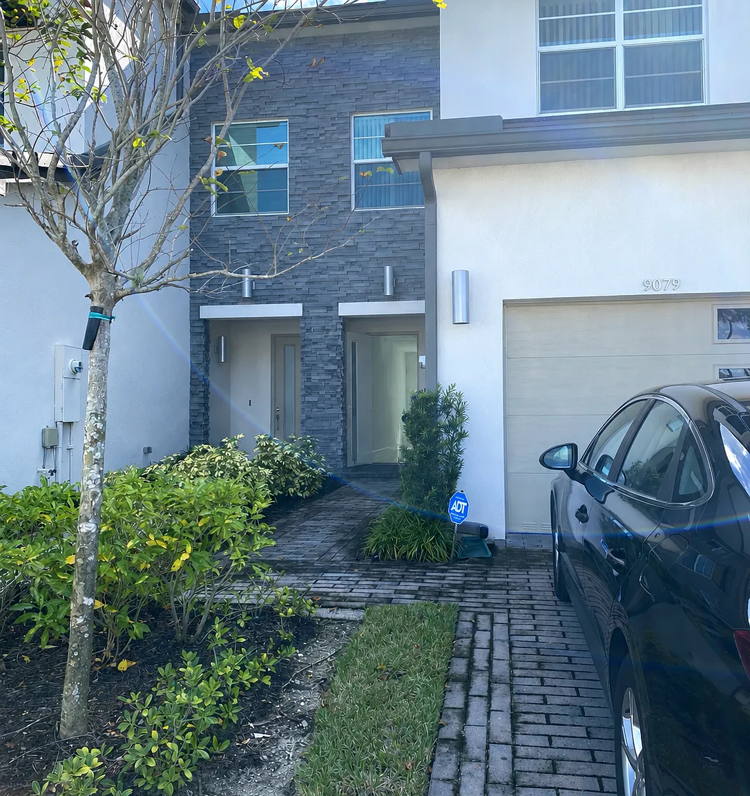 3 bed, 2.5 bath, 1600 sqft, $3,800 — Photo 4
