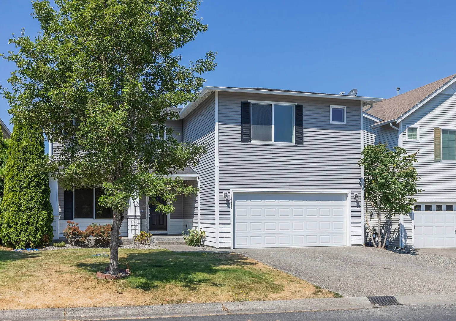 Come Home To Our Spacious 4 Bedroom Home in Puyallup — Photo 2