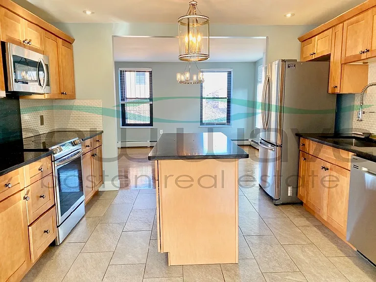 586 Massachusetts Ave #4 — Photo 8
