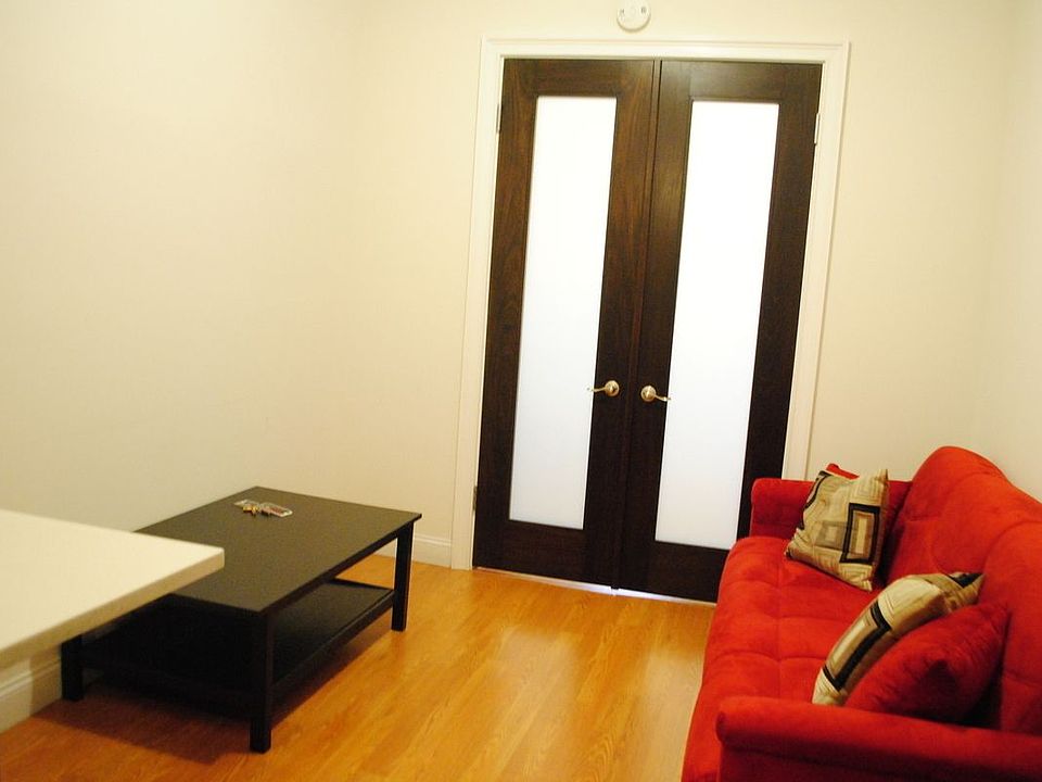1st image of 252 W 47th St APT 17