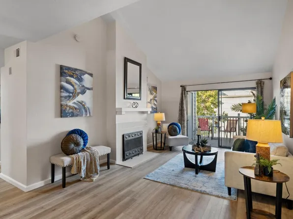 37200 Meadowbrook Cmn APT 201, Fremont, CA 94536