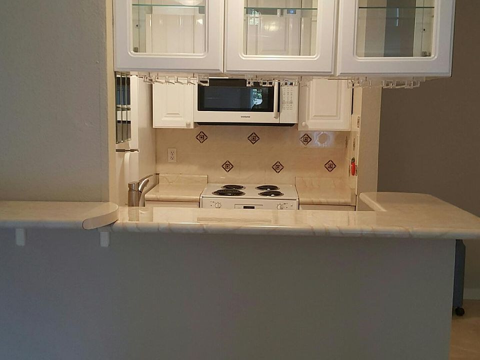 1st image of 375 Mandarin Dr APT 213