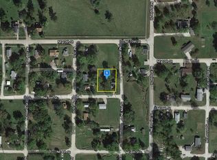 306 NE 9th St, Leon, IA 50144