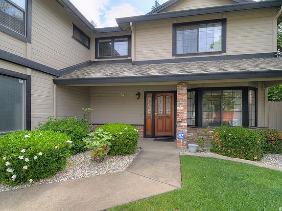 3rd image of 988 Quartz Ln