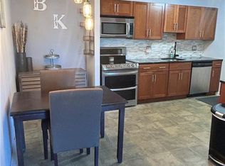 5 Apple Valley Pkwy APT 2, Smithfield, RI 02828