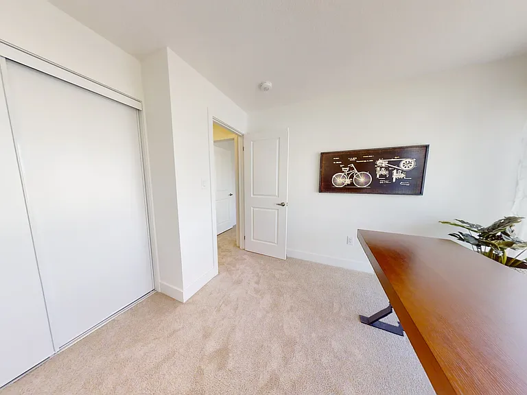 234 Edgevalley Rd #82 — Photo 18