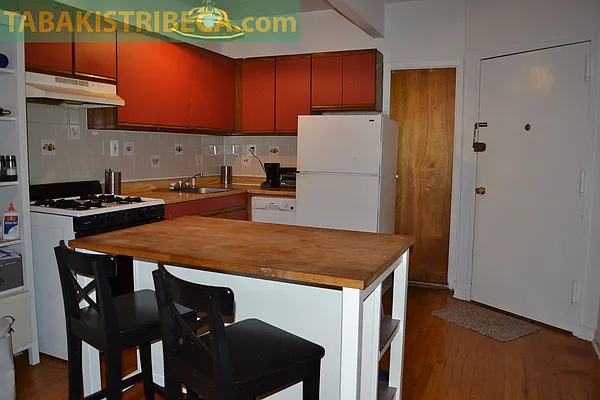 Rented by Tabak Real Estate | media 28