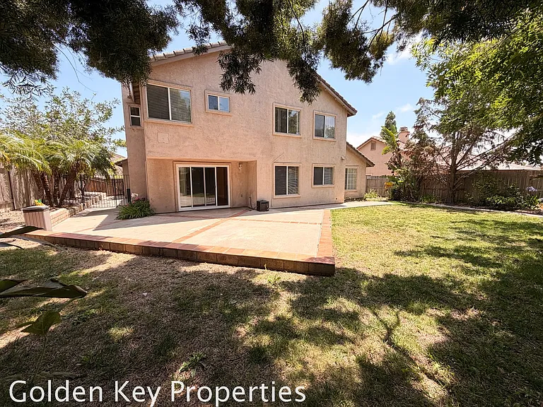533 Edgewater Ave — Photo 29