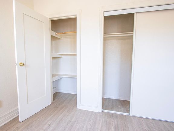 5th image of 2121 W 11th St #403