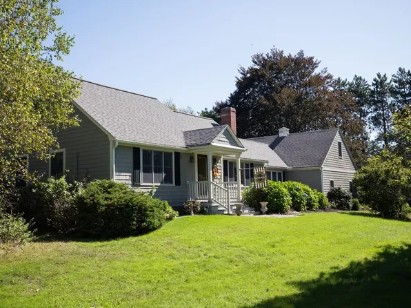 1 Jane Appleton Way, Hampton, NH 03842