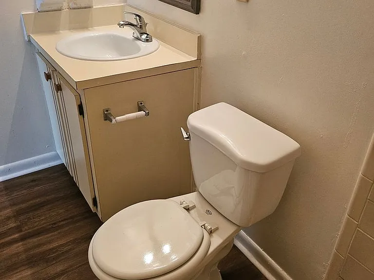 1343 Jefferson Ave #C — Photo 6