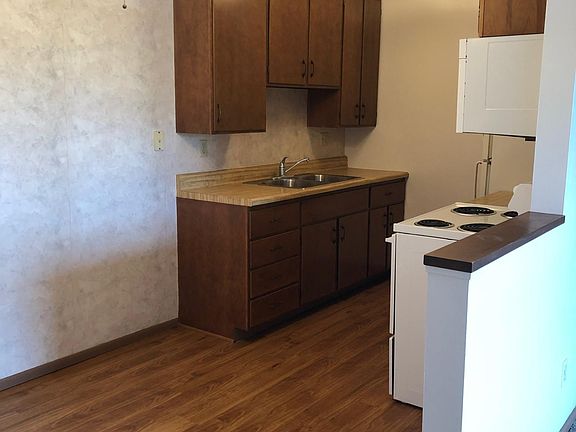 2nd image of 402 E Kent St APT 7