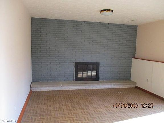 4th image of 4202 Blossom Ct