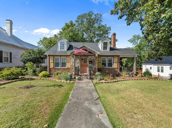 1003 N Main St, Abbeville, SC 29620
