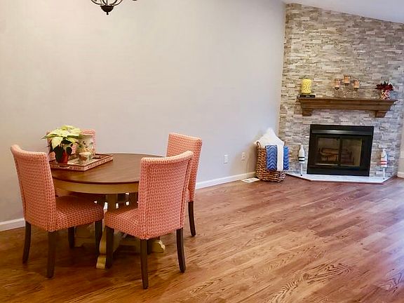 5th image of 2555 Youngs Ave APT 14B