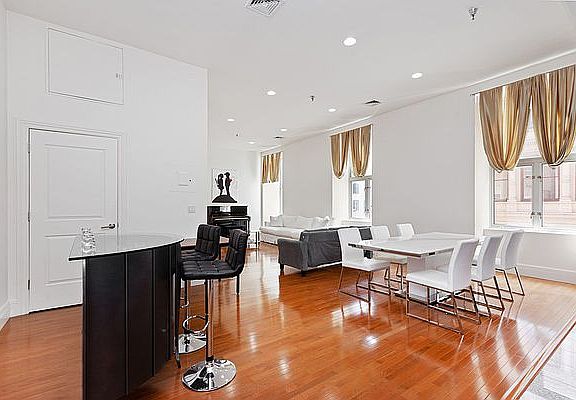 4th image of 66 Franklin St APT 6B