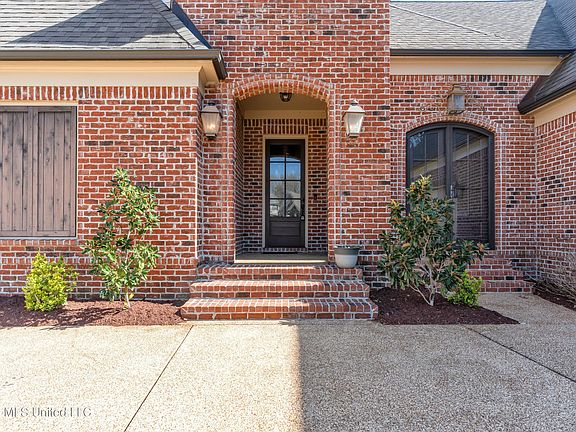 3rd image of 4342 Robinson Loop E