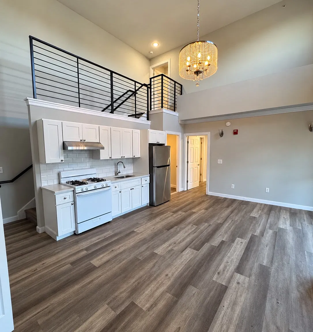 2 bed, 2.5 bath, $2,272 — Photo 2