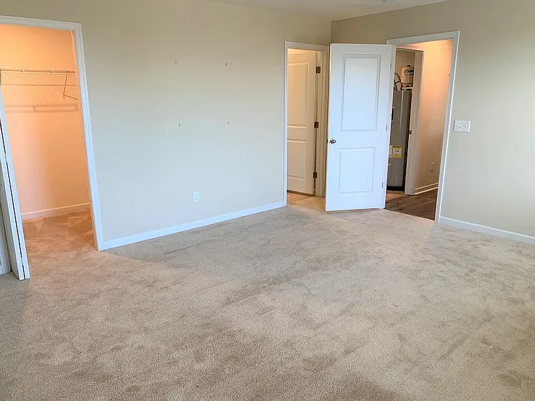 275 Hollandale Rd — Photo 7