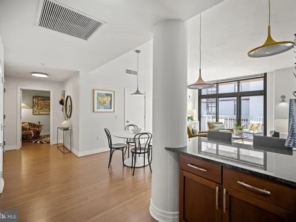 2120 Vermont Ave NW APT 409, Washington, DC 20001