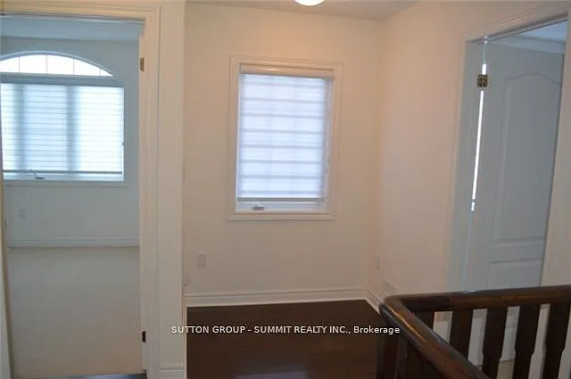 36 Denali Cres — Photo 12