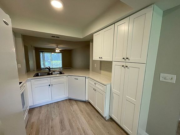2nd image of 28281 Pine Haven Way APT 188