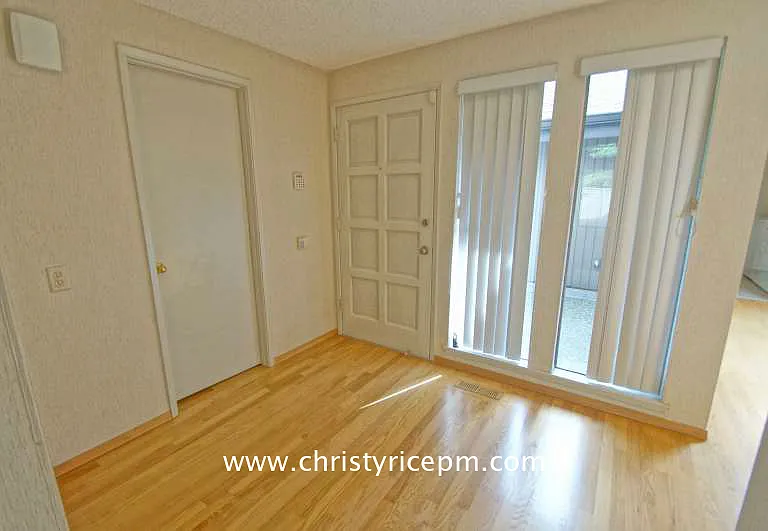 137 143rd Pl NE #30 — Photo 2