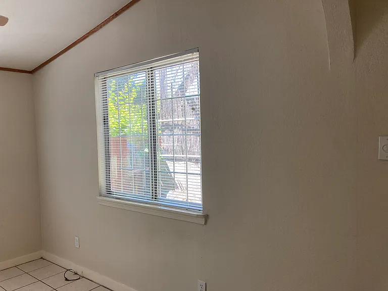 13946 Morgan Ave — Photo 8