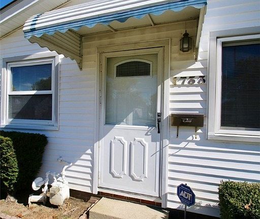 2nd image of 1733 Eldon Dr