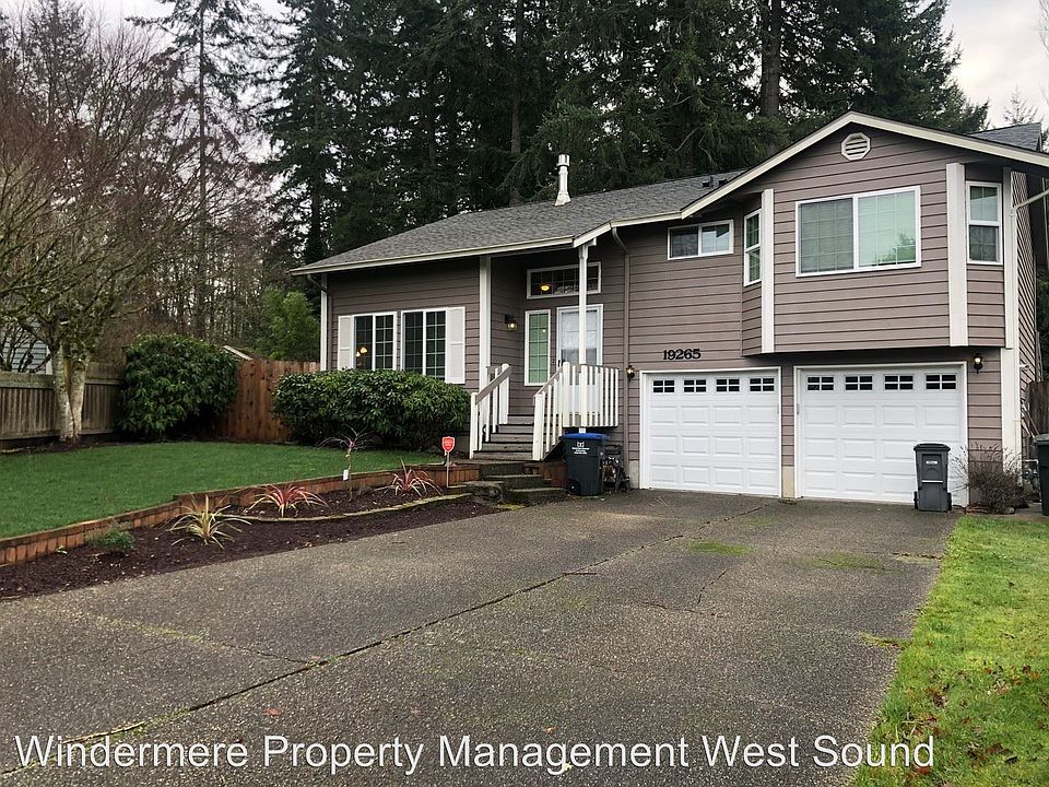 1st image of 19265 NE Crestwood Ct