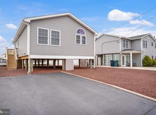 9 Lake Saint Clair Dr, Tuckerton, NJ 08087